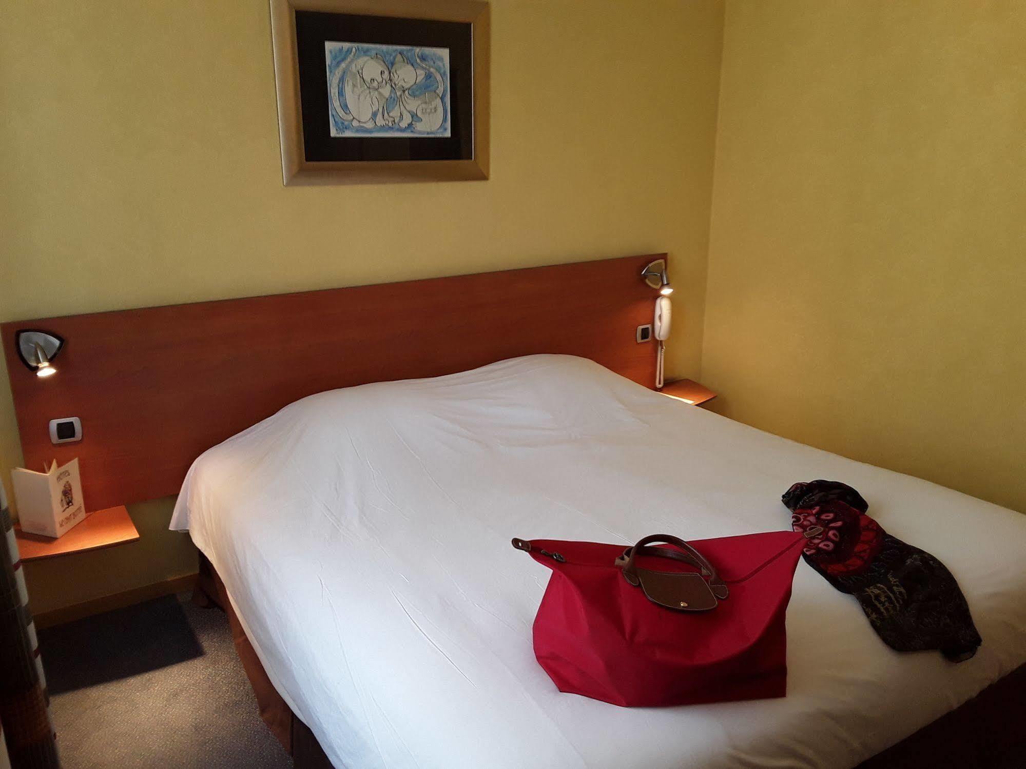 In Situ Hotel Valenciennes Kültér fotó